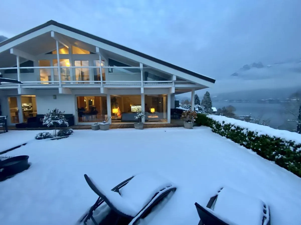 Villa Panoramique: Lakeside Luxury by LLA Selections Doussard