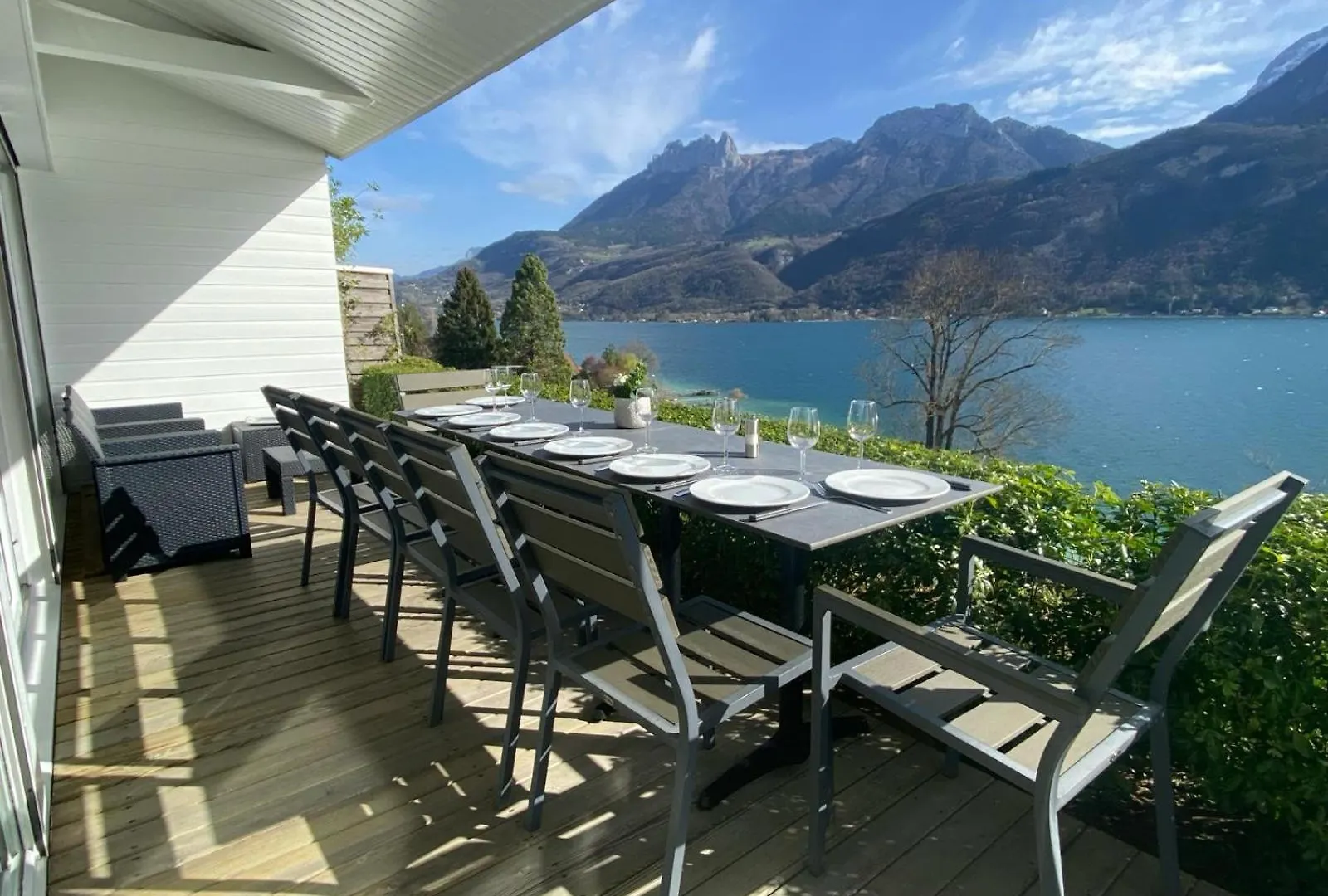 Villa Panoramique: Lakeside Luxury by LLA Selections Doussard Holiday home