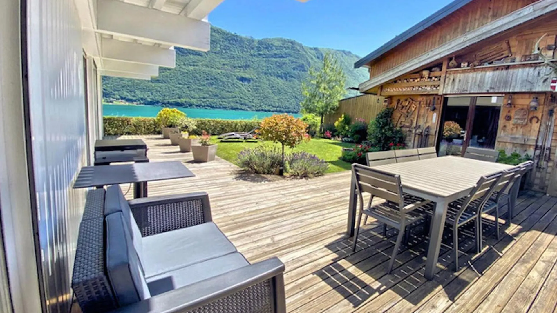 Villa Panoramique: Lakeside Luxury by LLA Selections Doussard 0*,  France