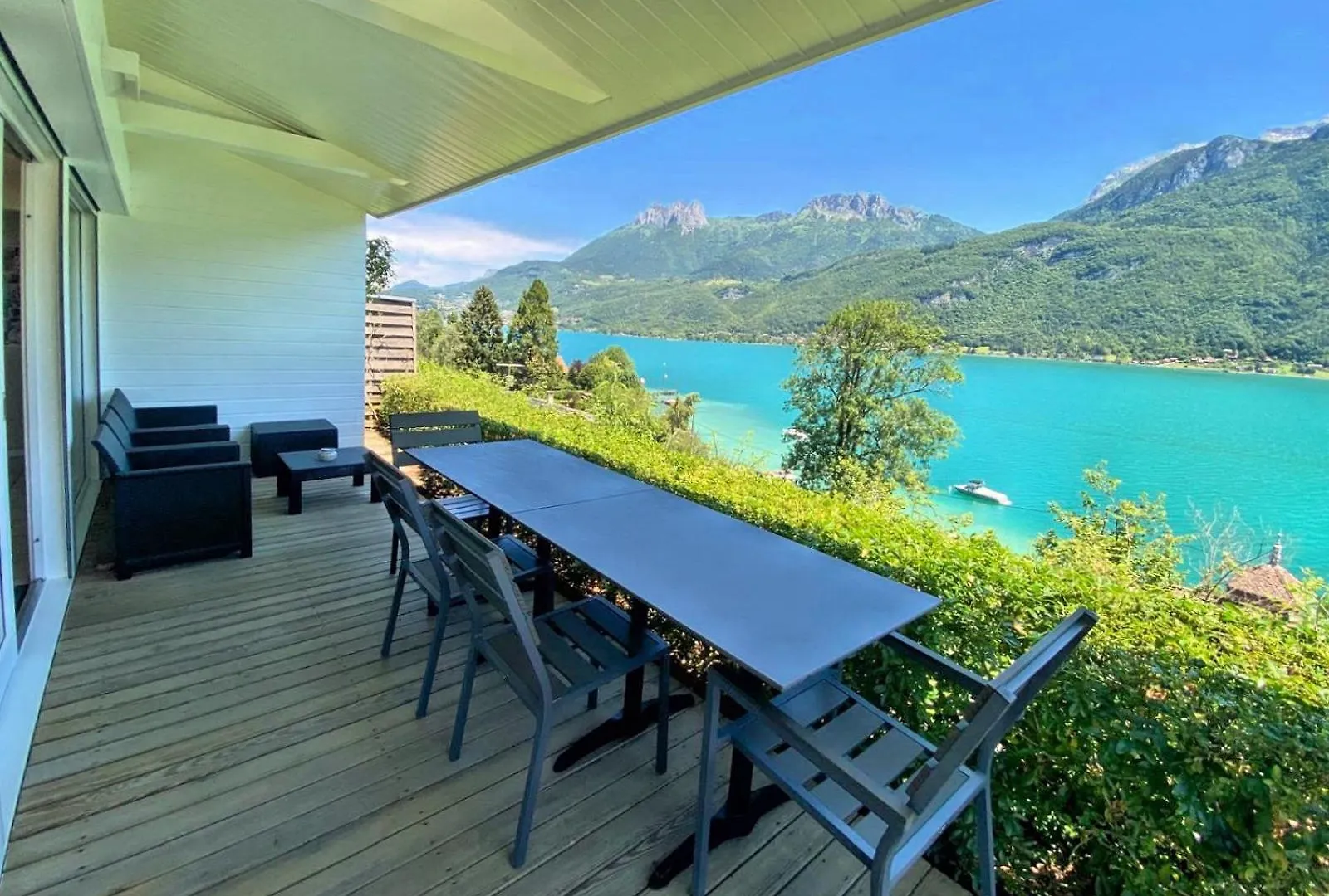 Holiday home Villa Panoramique: Lakeside Luxury by LLA Selections Doussard France